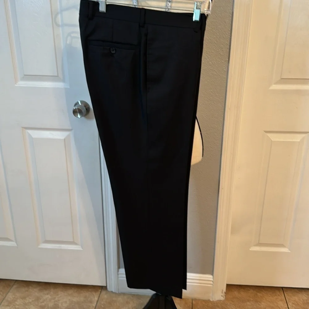 Pronto Uomo Platinum Two Piece Suit NWOT